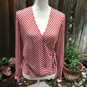 NINE WEST STRIPE WRAP/TIE/V NECK BLOUSE💕